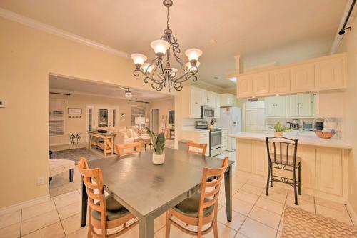 Lovely Hawkins Home With Patio And Hangar Garage!