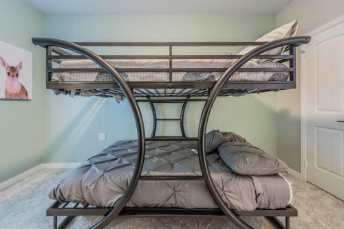 Modern 4 Br Near Downtown, Zoo