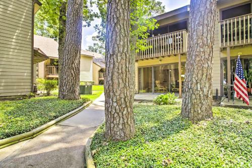 Apartamento Walden Golf Course Condo Near Lake Conroe!