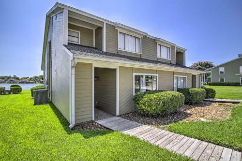 Amazing Waterfront Townhome With Patio And Grill!