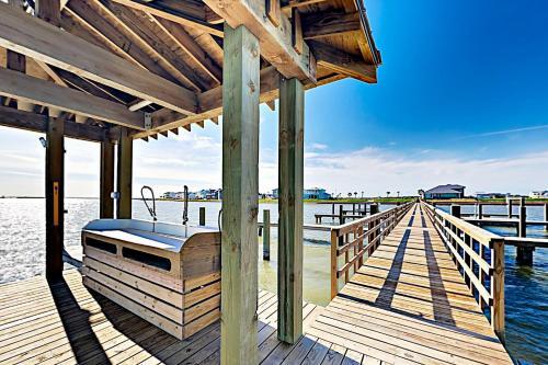 Foxtail Poolside Escape Reserve At St Charles Bay