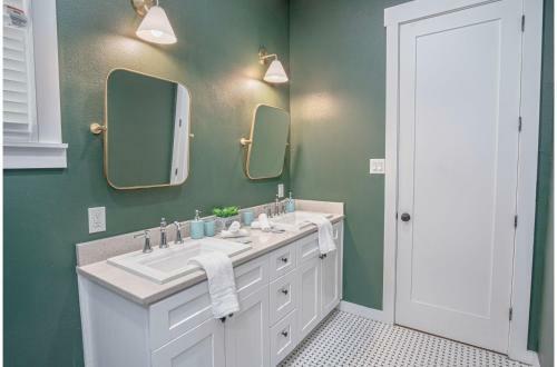 Comfy And Incredible Fenced 2br 2 Ba Near Downtown