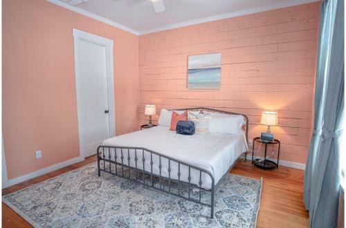 Comfy And Incredible Fenced 2br 2 Ba Near Downtown