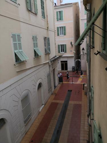 Apartamento Joli Studio Dans Le Coeur de Menton