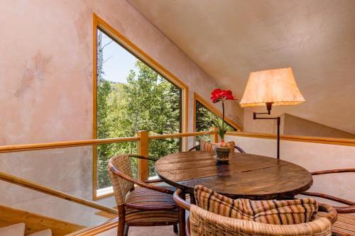 Little Belles Mountain Retreat