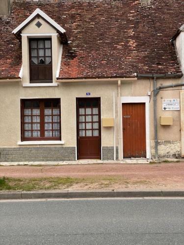 Stunning 2 Bedroom Cottage In Quiet Village