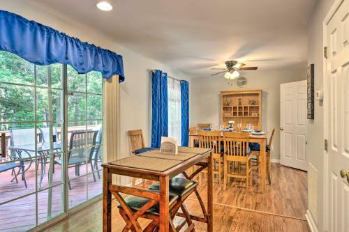 Bright Dumfries Home About 8 Mi To Potomac River!
