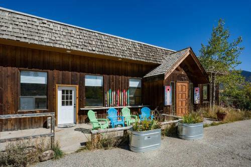 49617 Hwy 550 - Inn Full Listing