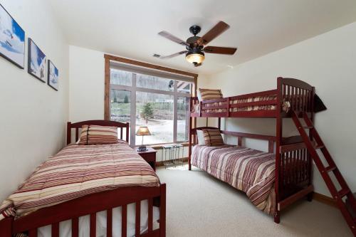 Peregrine Point 205