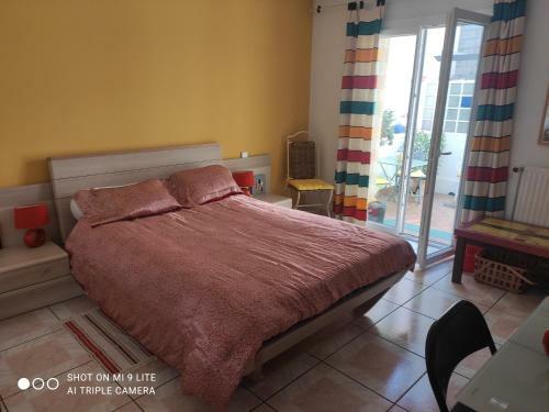Grande Chambre Avec Garage Dans Quartier Historique