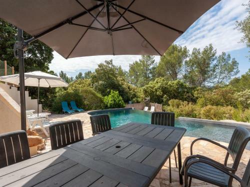 Serene Holiday Home In Pignans With Private Pool
