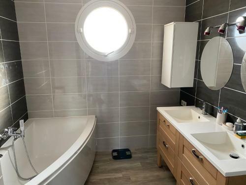 Villa Avec Vue Sur Vignes � 15min Des Plages