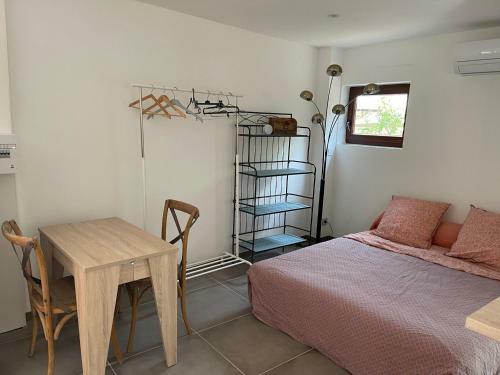 Apartamento Studio Ind�pendant - Terrasse, Jaccuzi, Et Piscine