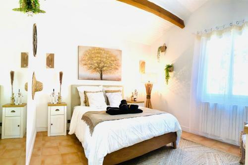 �l�gante Villa Dans Un �crin de Verdure