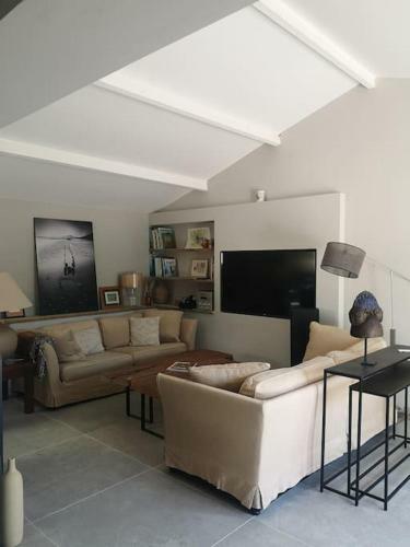 Villa de Charme Avec Piscine En Plein C?ur Du Var