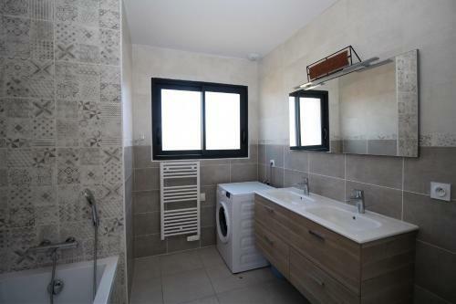 Maison 8 Personnes Proche de La Plage Et Des Commerces