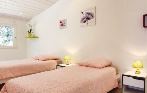 One-bedroom Holiday Home In St. Gervais