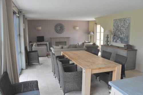 Villa de Charme Et Piscine 177
