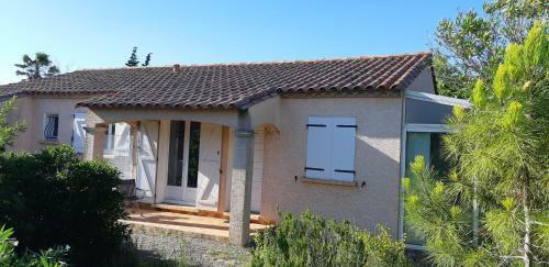 Maison Proven�ale Au Calme Dans Son Grand Jardin
