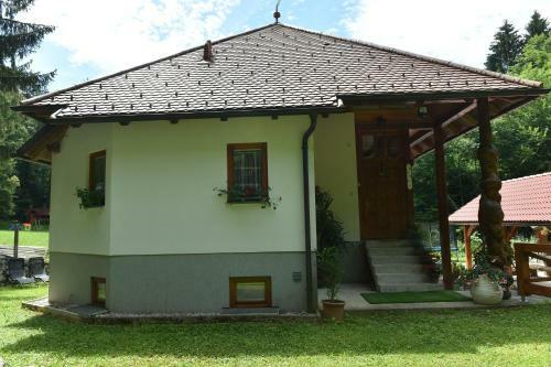 Hostal Vila Kosca - 2 Apartments For Rent