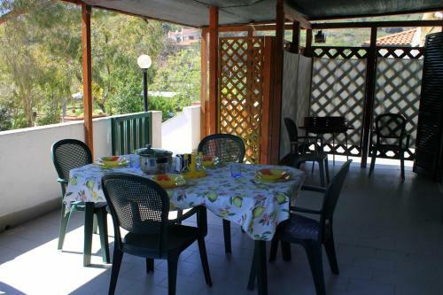 Apartamento Lacona Mare