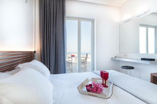 Wabi Luxury Suites & Maisonettes Ios