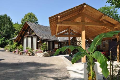 Camping Jardin La Vie En Vert En Ari�ge