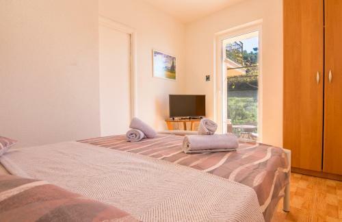 Hostal Apartman Pharia