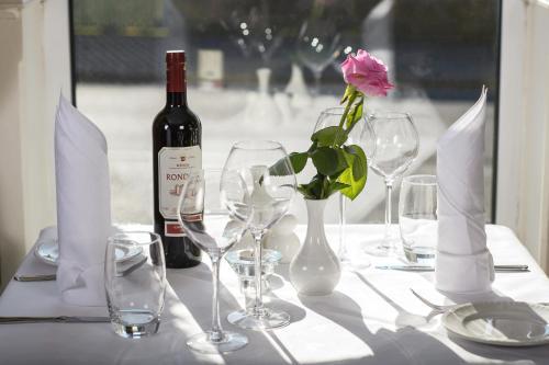 Hylands Burren Hotel