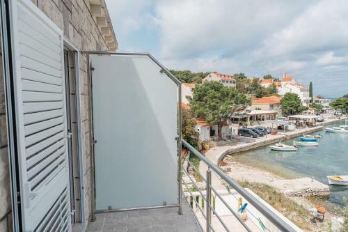 Hostal Guesthouse Kamarin