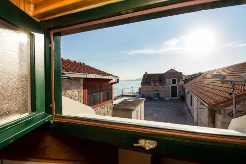 Cozy Seafront Apartment Cambi III