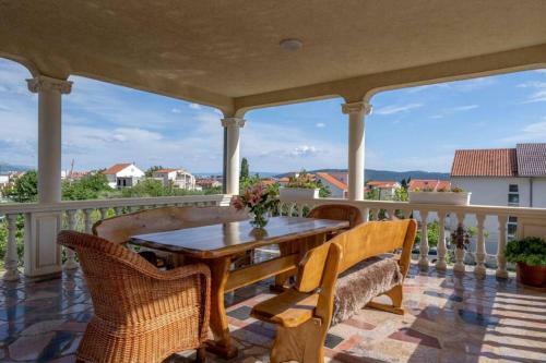 Apartment In Kastela City