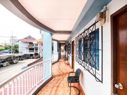 Hotel Oyo 1157 Ploy Pailin Place
