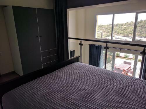 Above The Sea Apartments