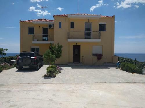 Above The Sea Apartments