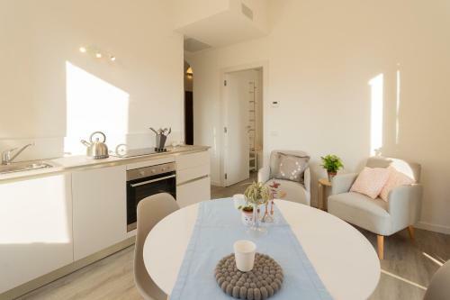 The Little Prince Apartment By Rent All Como