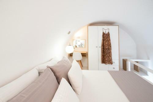 White Orchid Luxury Apartments