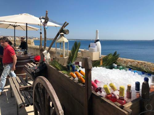 White Rooms Gallipoli