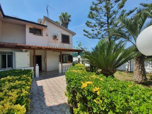 Campy - Villa Con Piscina Privata A 50 Metri Dal Mare