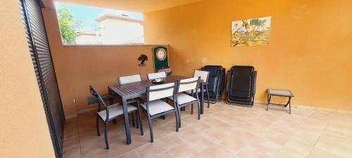 Golf Pinos Mar 7 Per, Piscina