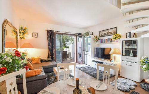 Awesome Home In Isola Albarella With 2 Bedrooms