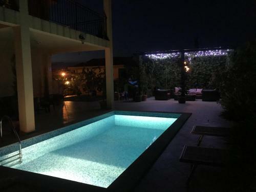 Aparthotel Apartments Villa Viktoria