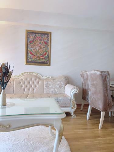 Buddha City Apartment