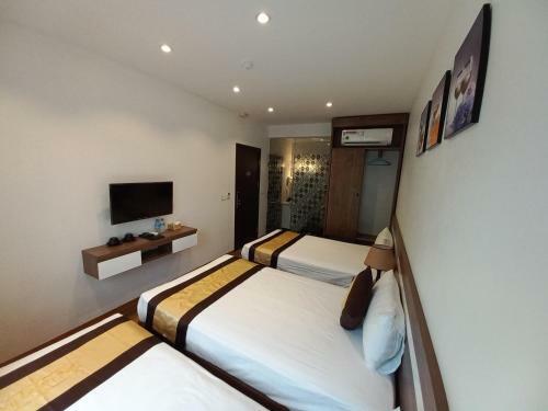 Tung Luxury Hotel Ha Long