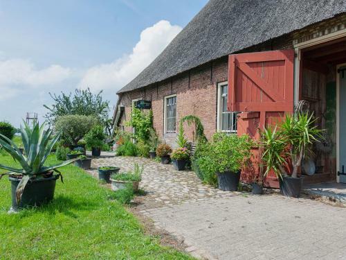 Cozy Apartment In Burum With Forest Nearby