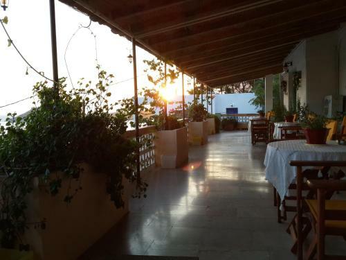 Hostal Sunset