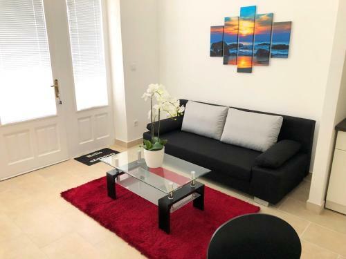 4 Center Apartments