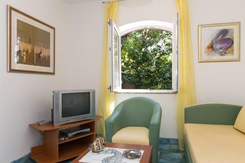 Apartamentos Villa Stefi (30m From The Sea)