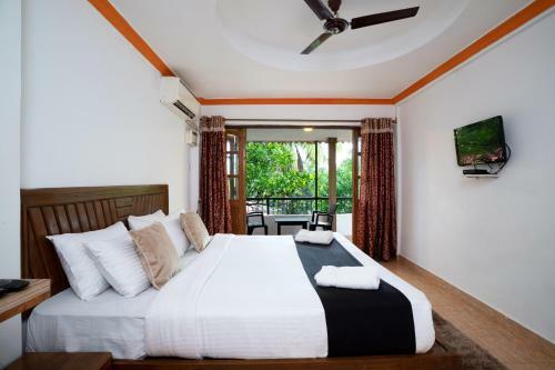 Hostal Zinhos Beach Resort Titos Lane