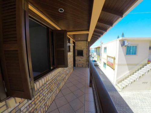 Apartamento Aptos Quadra Mar Bombas